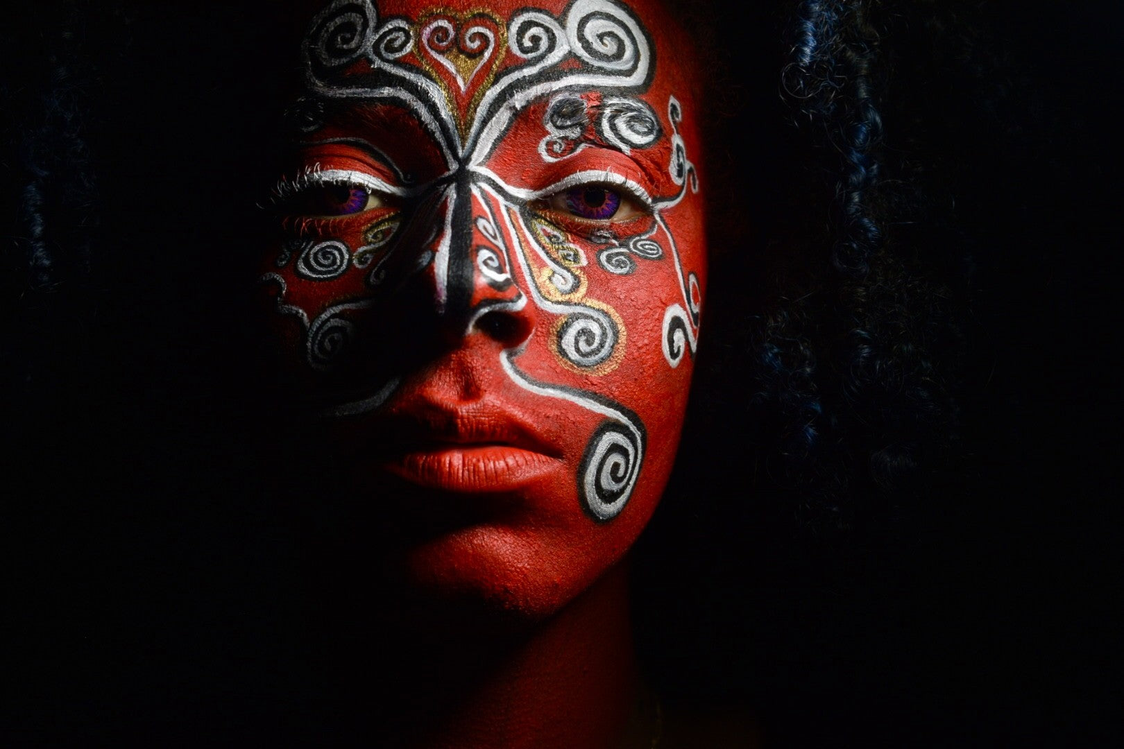 Fiona avec un body painting Love